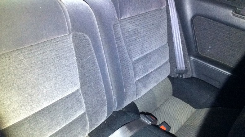 内装後方シート