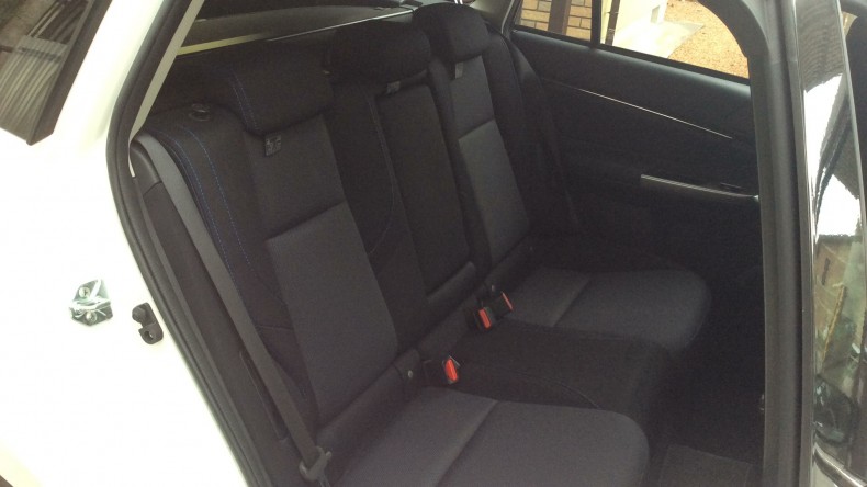 内装後方シート