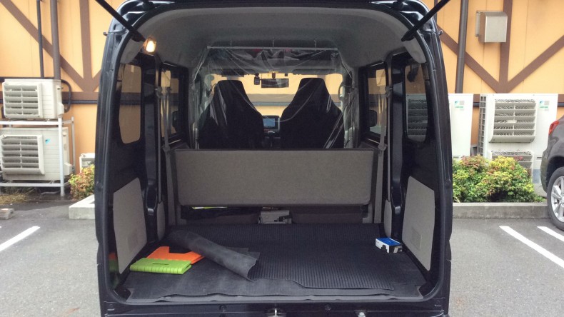 内装トランク
