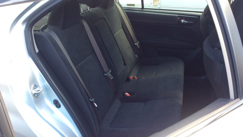 内装後方シート