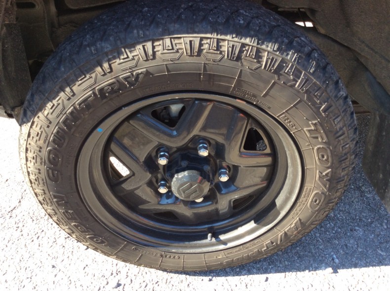 タイヤホイール前