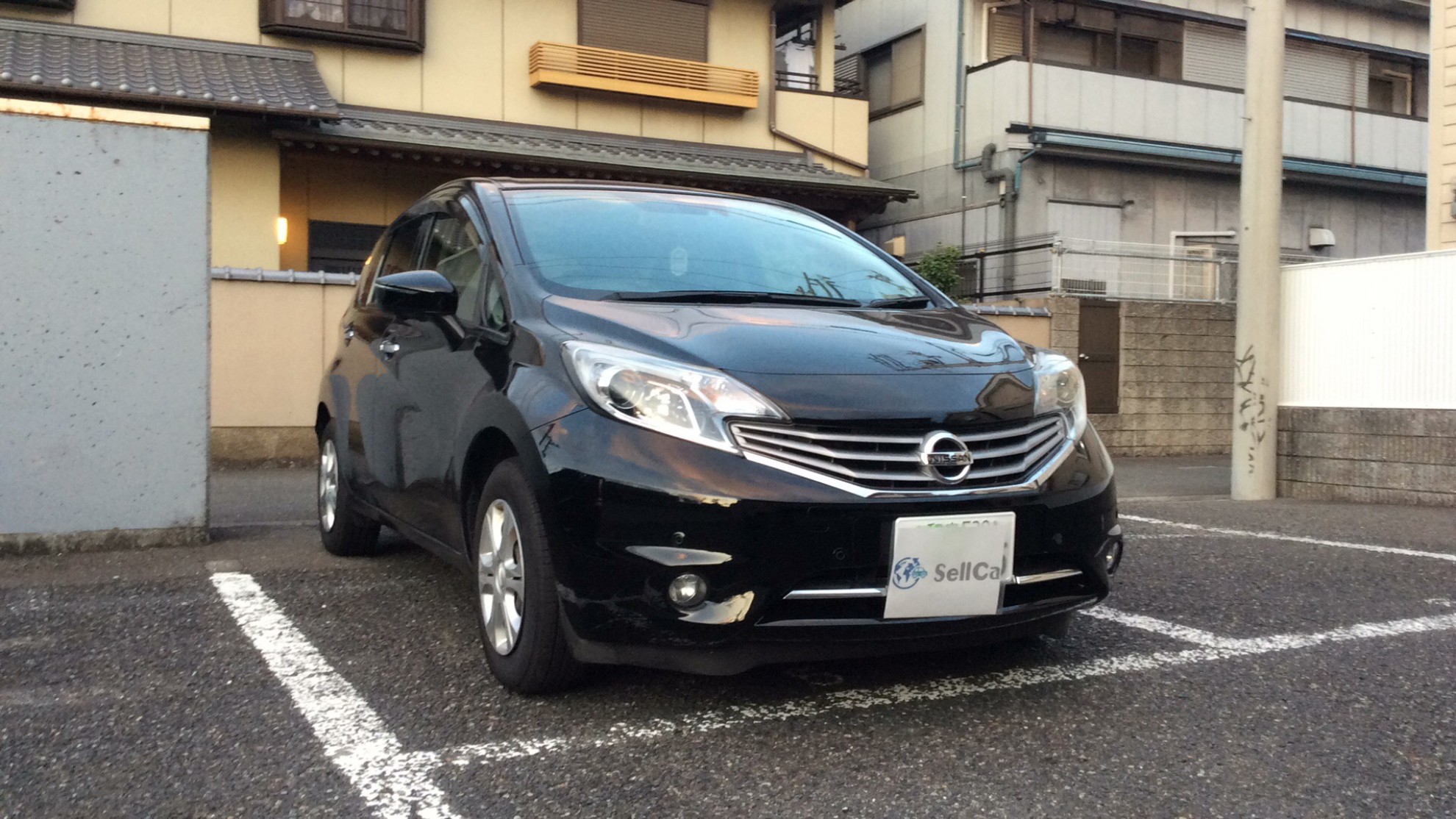 外装右前