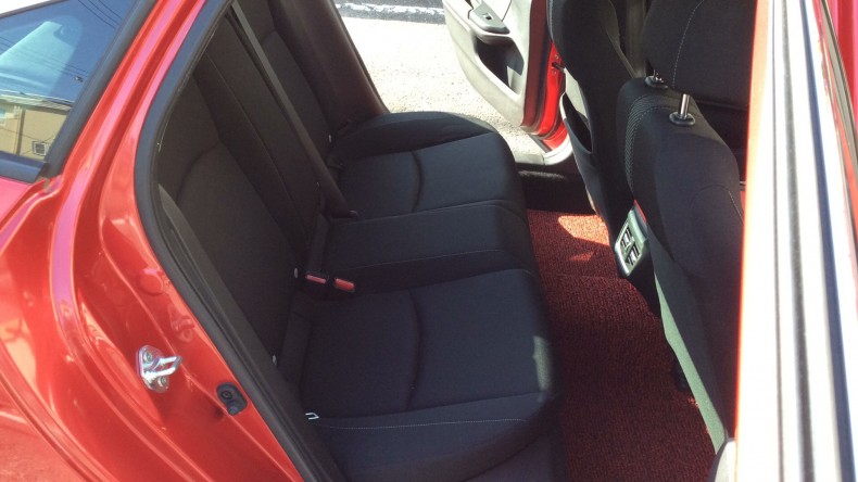 内装後方シート