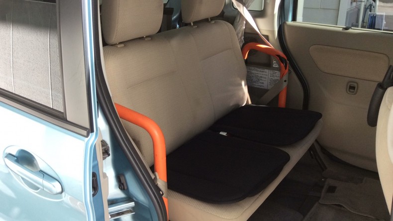 内装後方シート