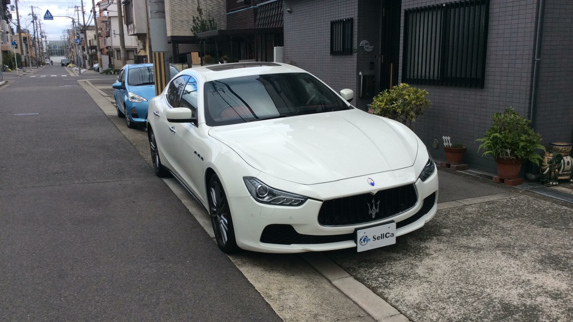 外装右前