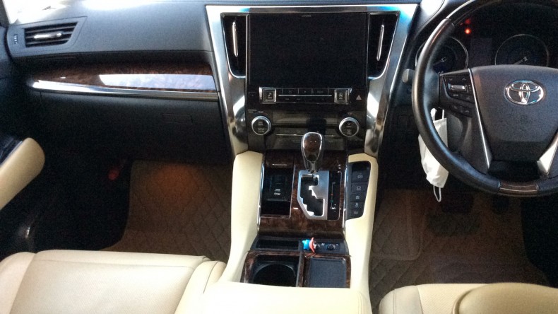 内装インパネ全体