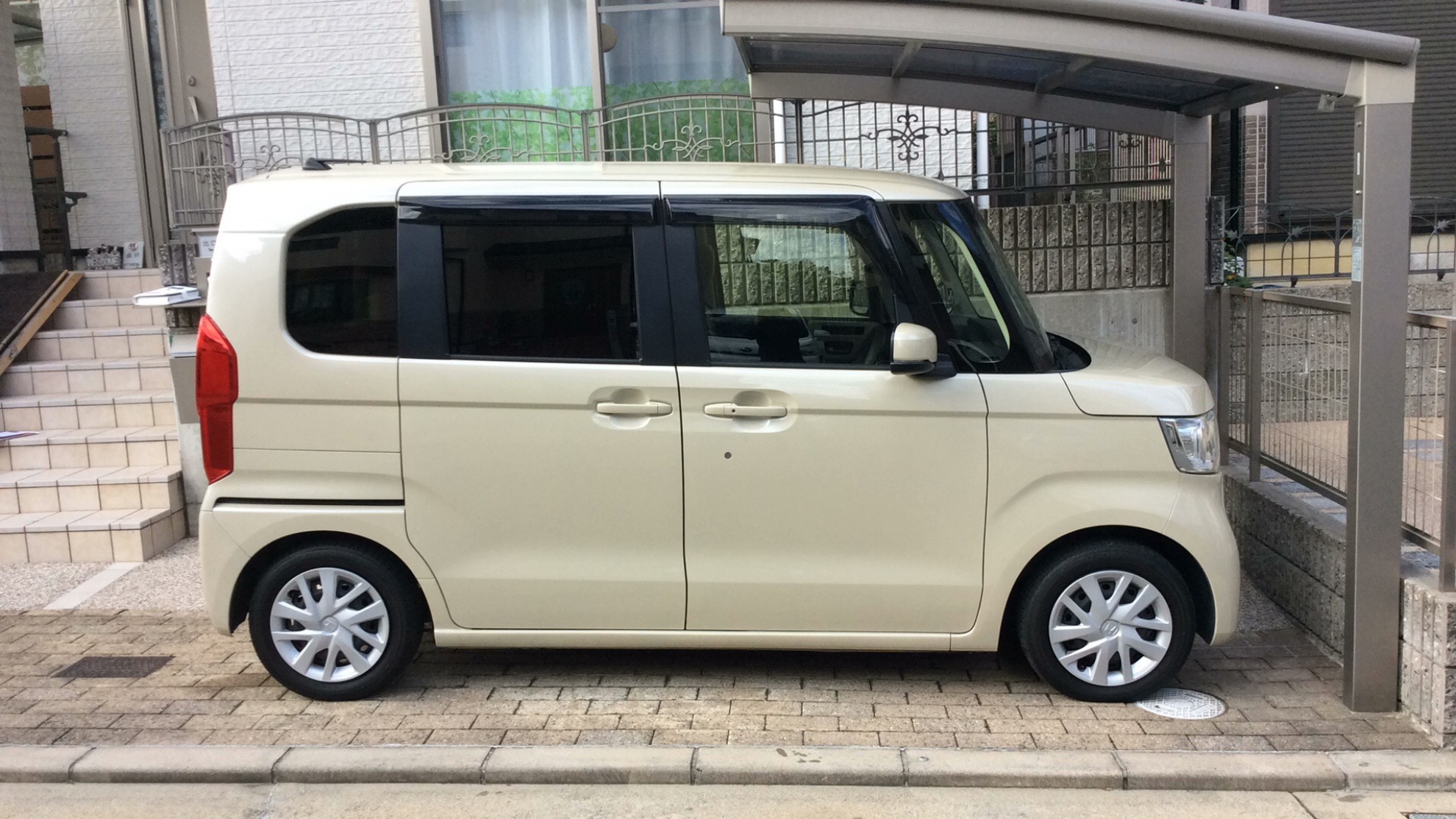 外装右