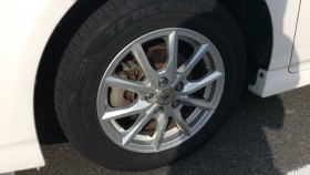 タイヤホイール前