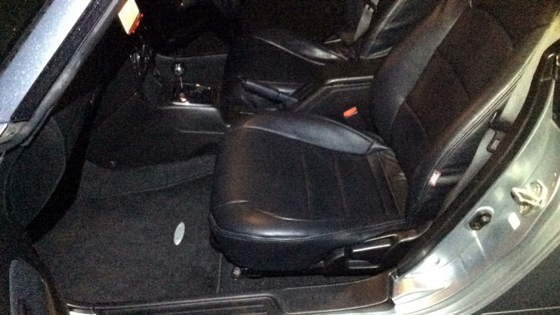 内装後方シート