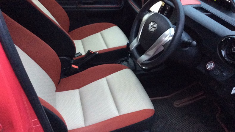 内装前方シート