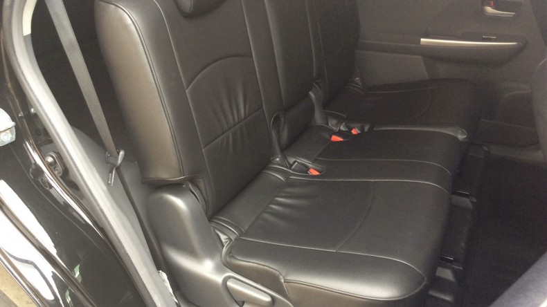 内装後方シート