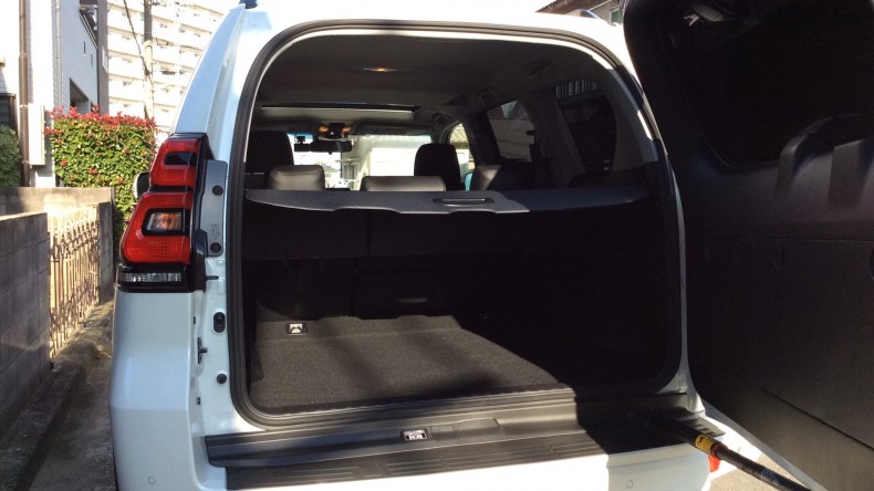 内装トランク