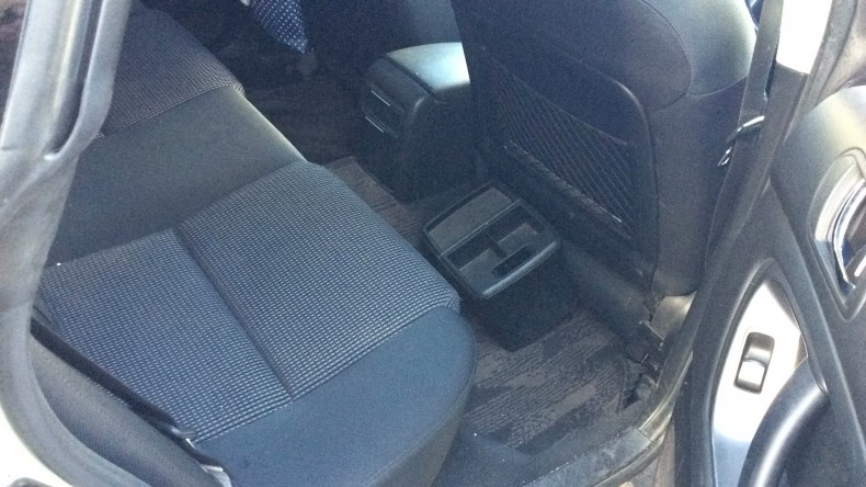 内装後方シート