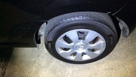 タイヤホイール前