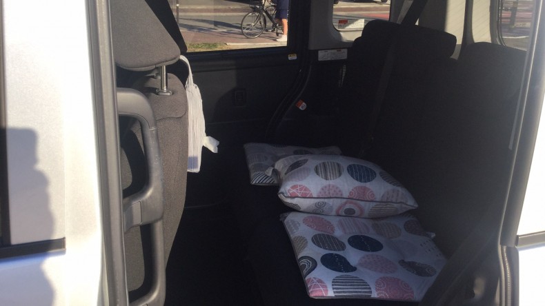 内装後方シート