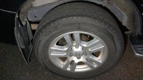 タイヤホイール前