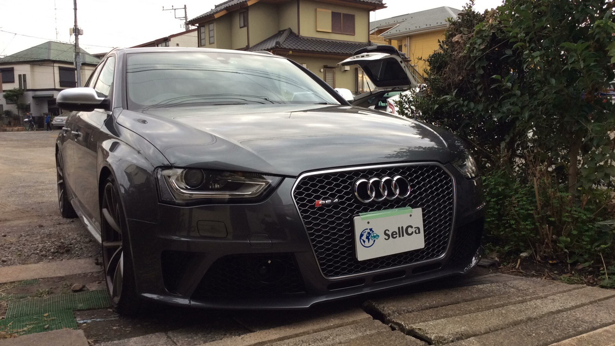 アウディ ＲＳ４アバントの売買実績画像