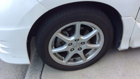 タイヤホイール前