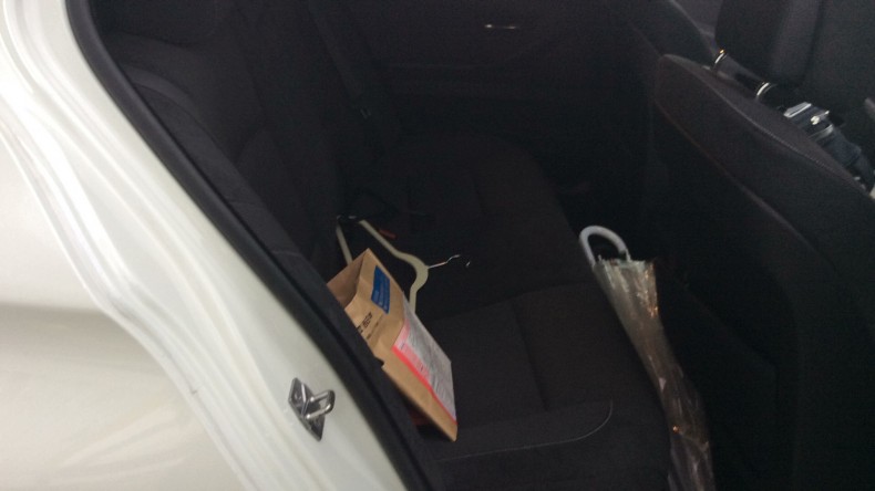 内装後方シート