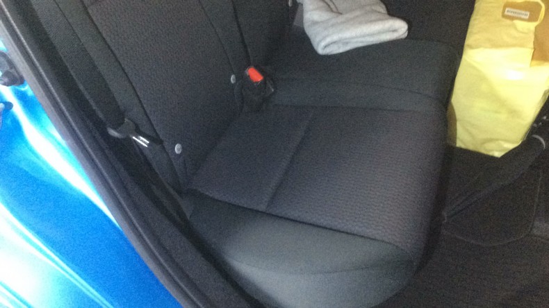 内装後方シート