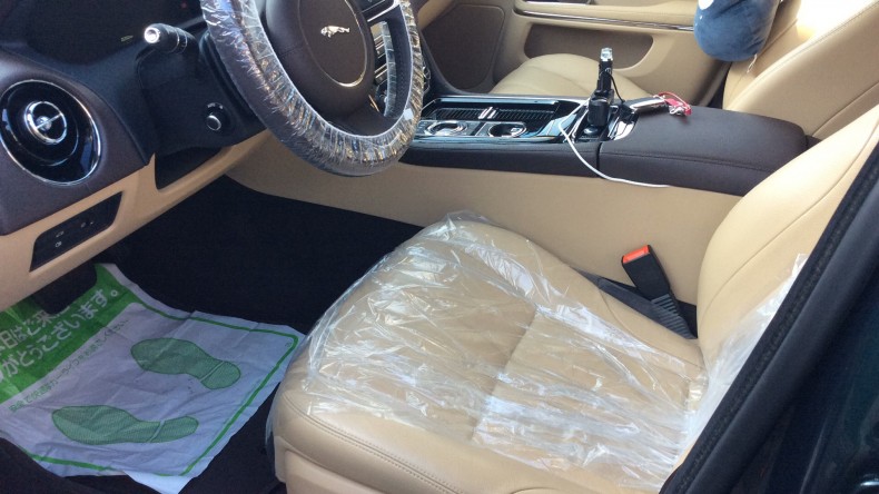 内装前方シート