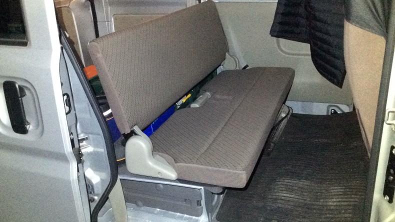 内装後方シート