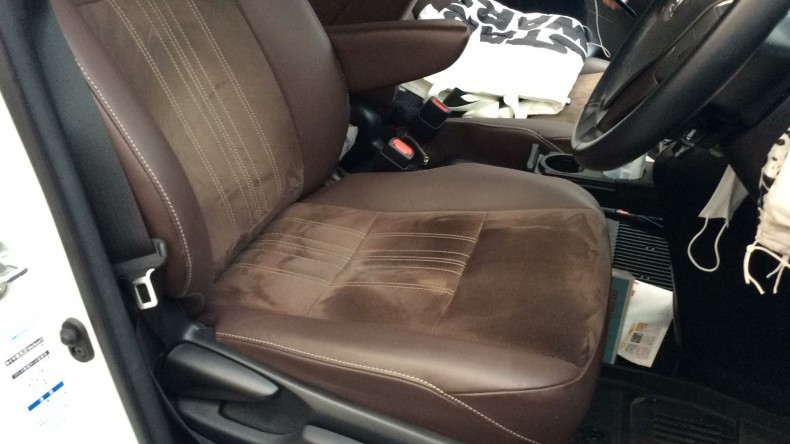 内装前方シート