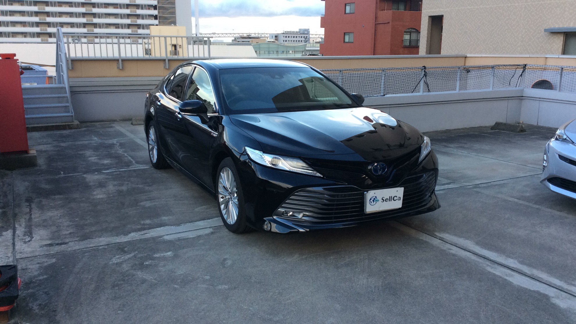 外装右前