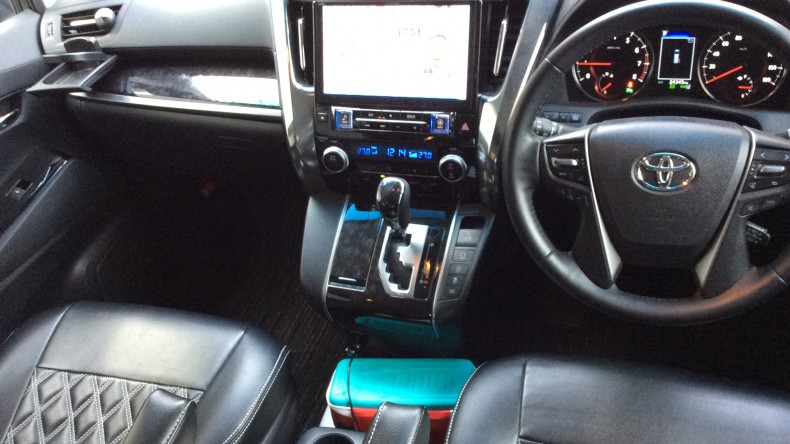 内装インパネ全体