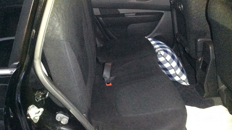 内装後方シート