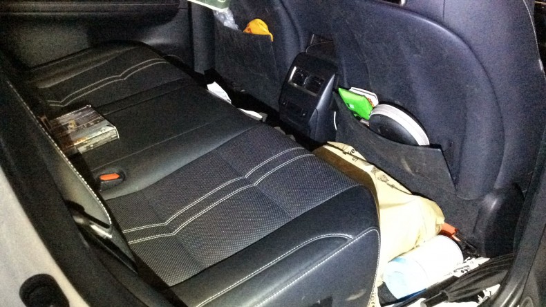 内装後方シート