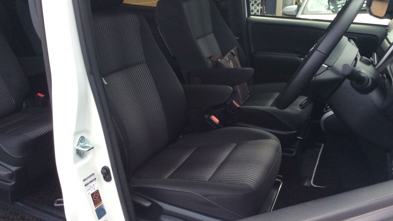 内装前方シート