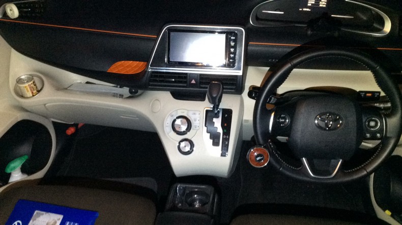 内装インパネ全体