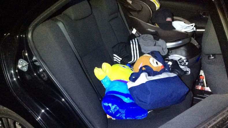 内装後方シート