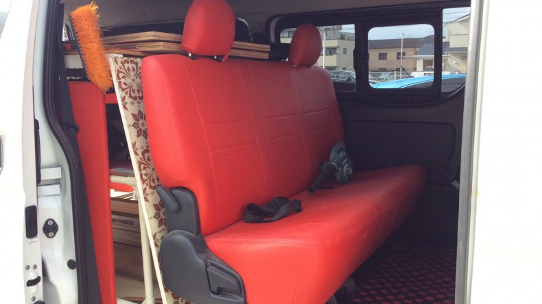 内装後方シート