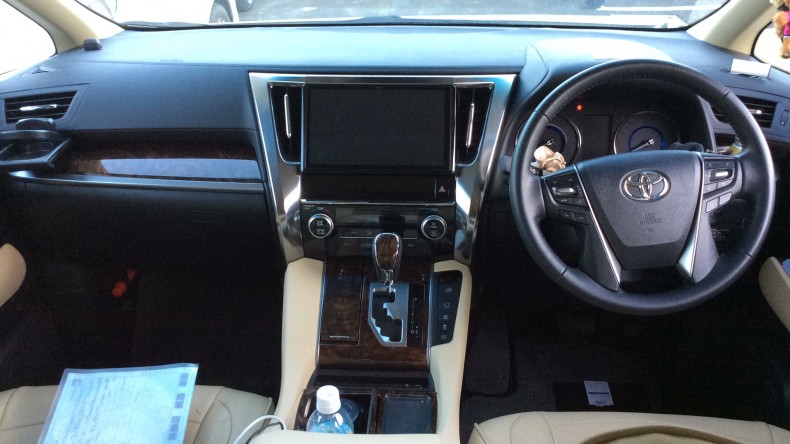 内装インパネ全体