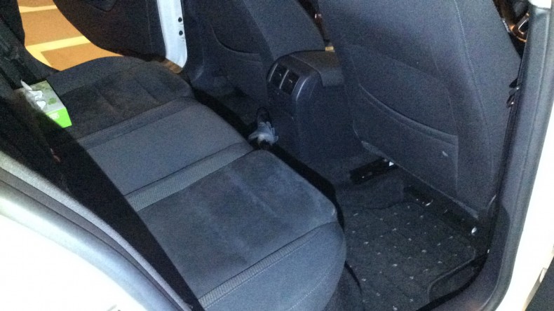 内装後方シート