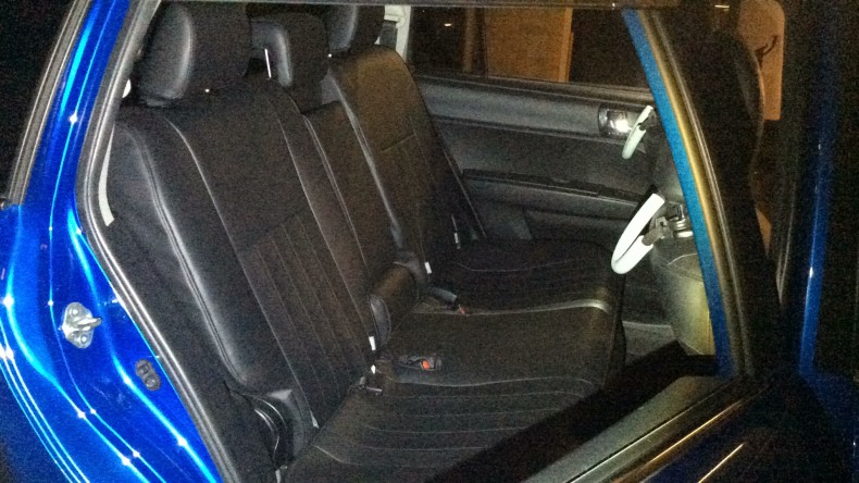 内装後方シート