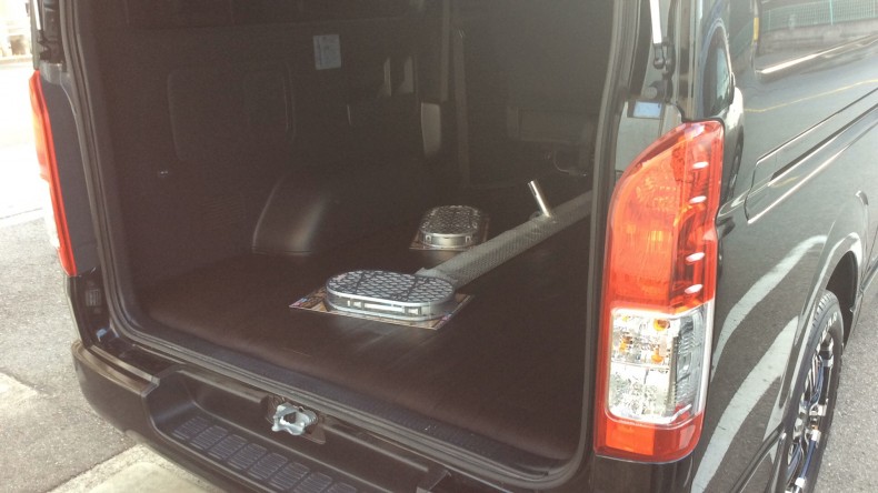 内装トランク