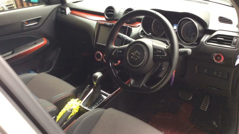 内装インパネ全体