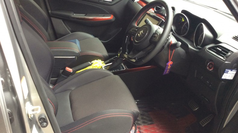 内装前方シート