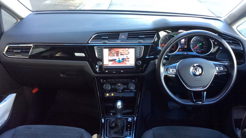 内装インパネ全体