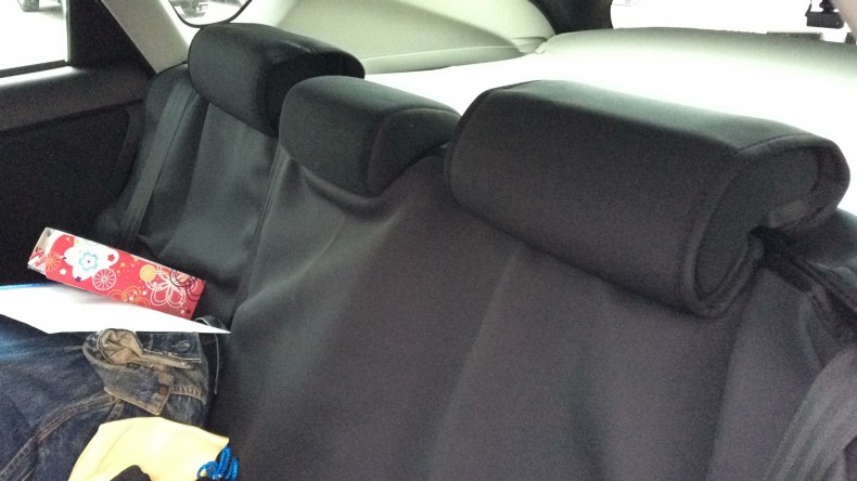 内装後方シート