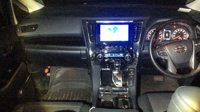 内装インパネ全体