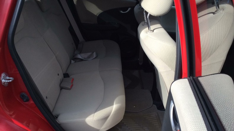 内装後方シート