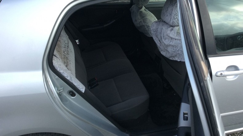 内装後方シート