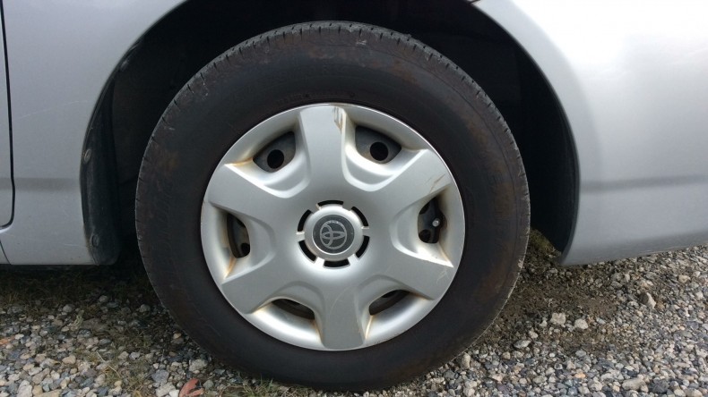 タイヤホイール前