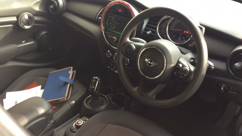 内装インパネ全体