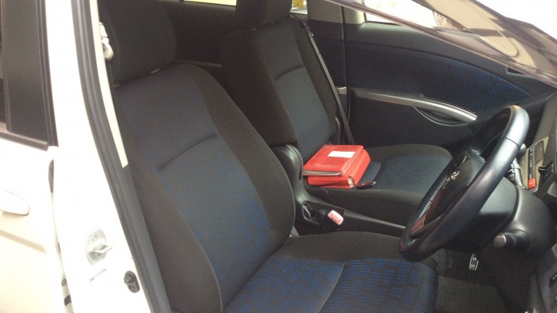 内装前方シート