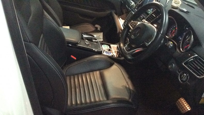 内装前方シート